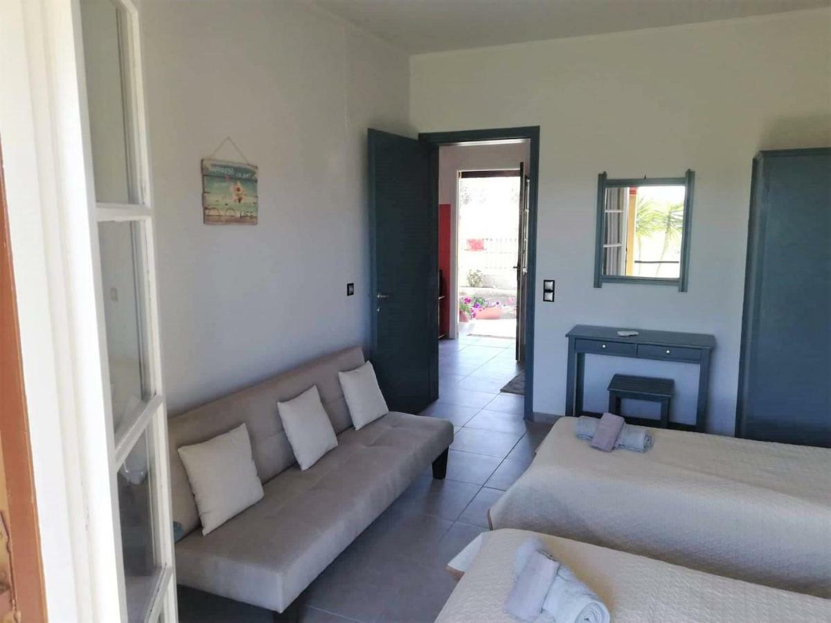 Issos Apartments Agios Georgios  Exterior photo